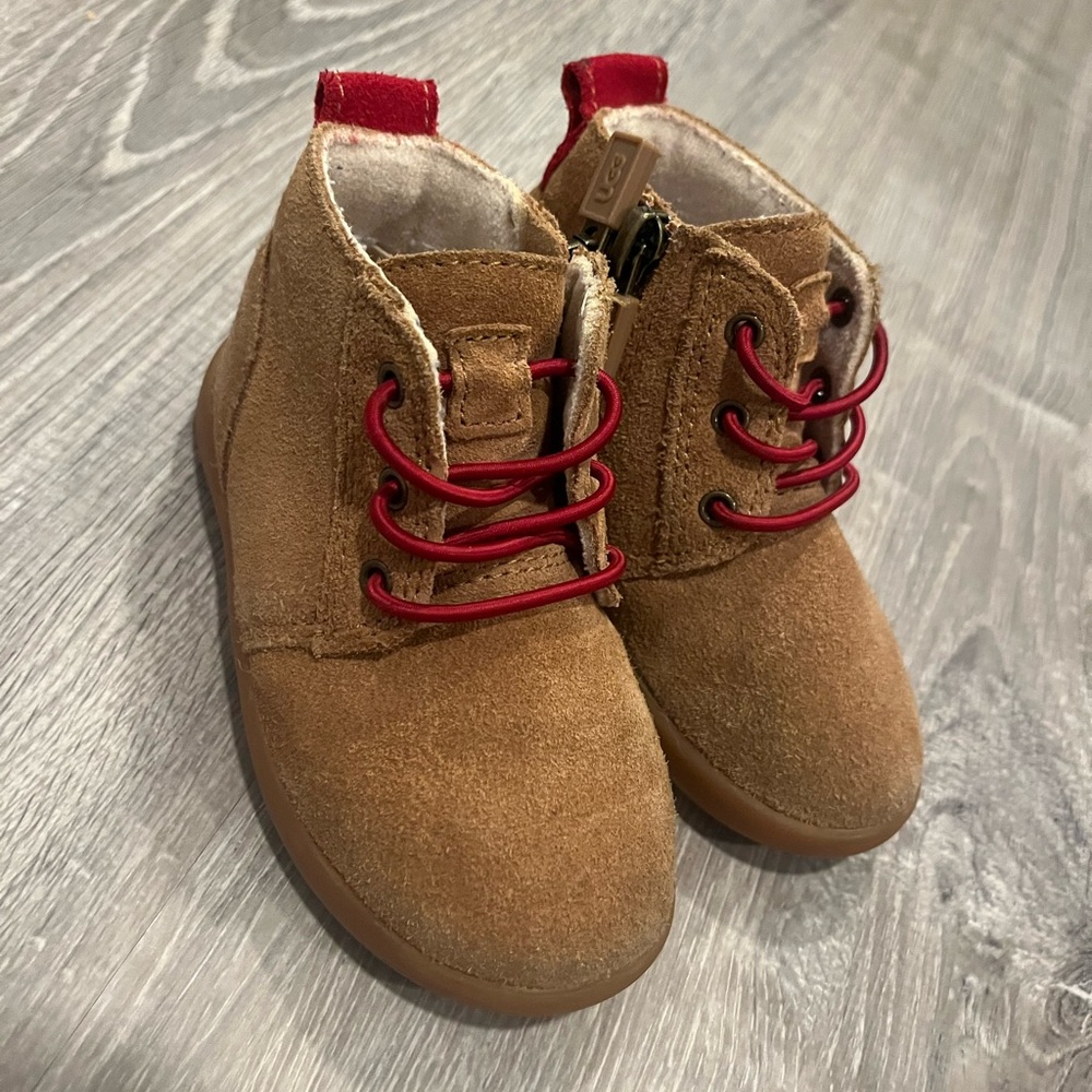 UGG Toddler Size 6 Suede Chukka Boot Zip Lace Up Chestnut Brown